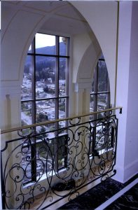 EDGEWATER INTERIOR 1